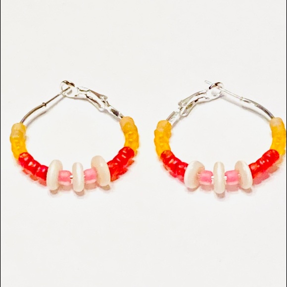 BOMBSHELL ON THE BEACH 30mm Beaded Hoop Earrings - Picture 2 of 7